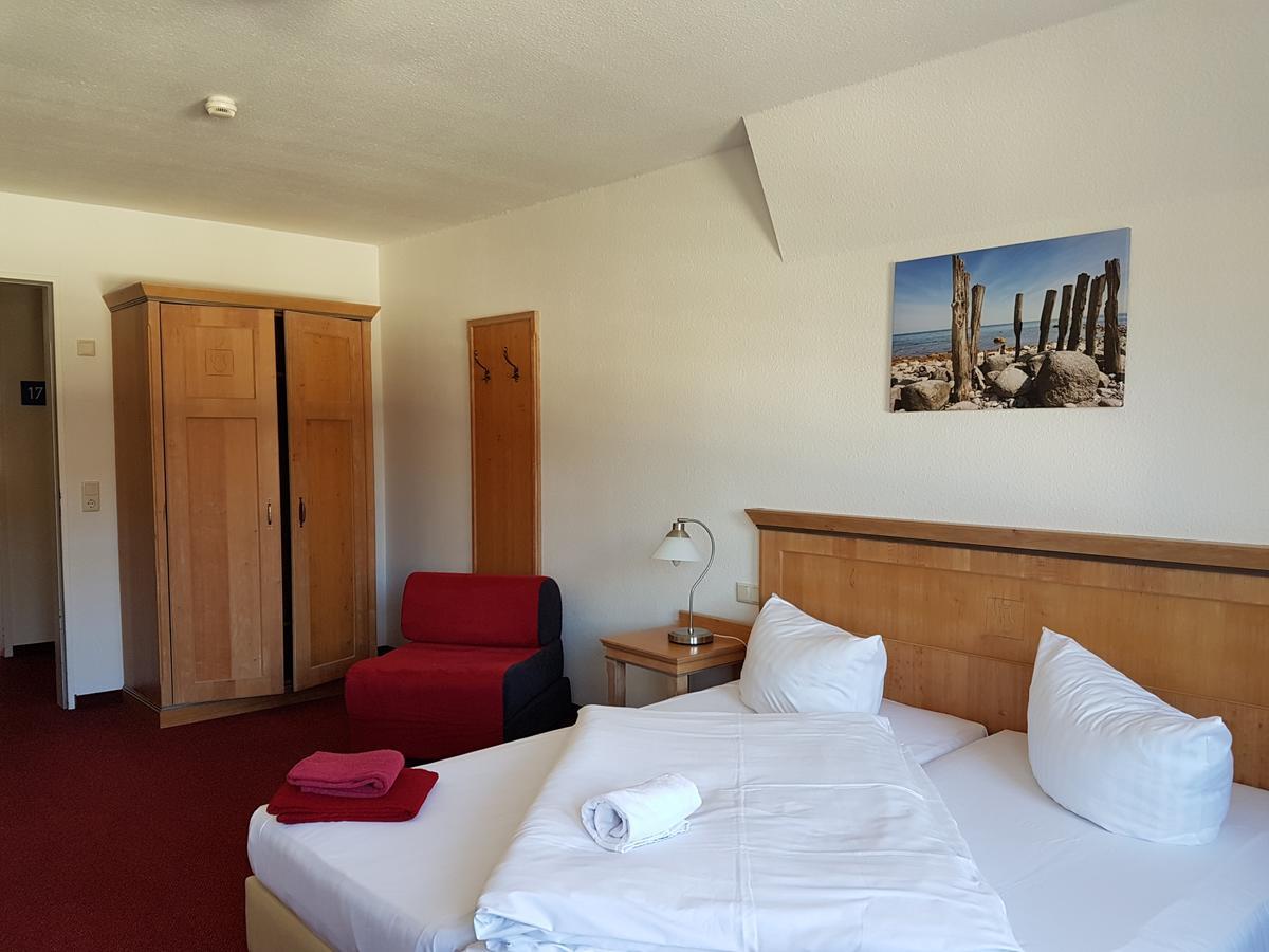 Hotel Alt Wittower Krug Wiek auf Ruegen Ngoại thất bức ảnh