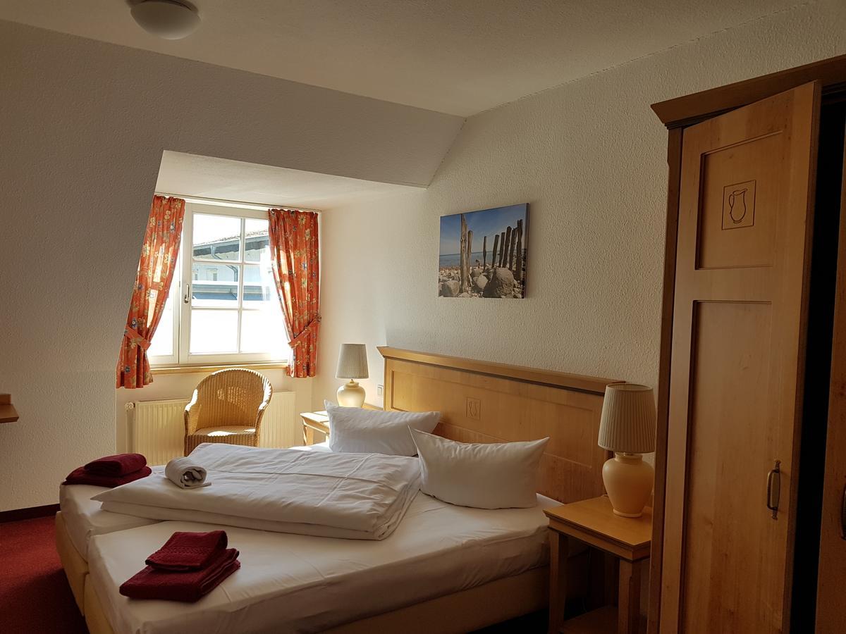 Hotel Alt Wittower Krug Wiek auf Ruegen Ngoại thất bức ảnh