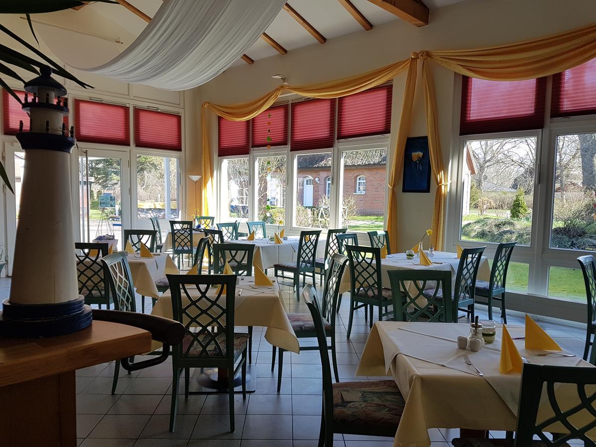 Hotel Alt Wittower Krug Wiek auf Ruegen Ngoại thất bức ảnh